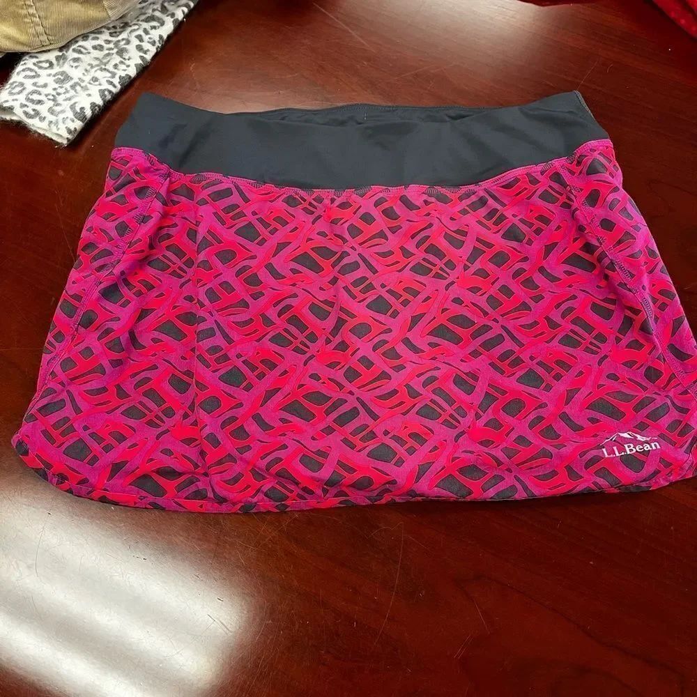 L. L. Bean Black & Pink Print Athletic Skort sz L